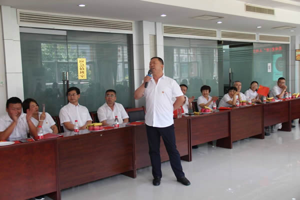 隴運集團(tuán)公司機(jī)關(guān)黨支部開展“慶·七一  知黨史  感黨恩  頌黨情”主題黨日活動